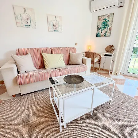 Wonderful Pool & Apartment